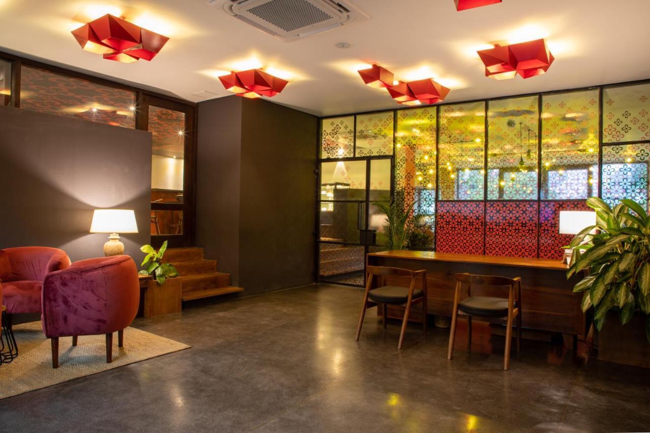 Lake Avenue Hotel Kandy Exterior photo