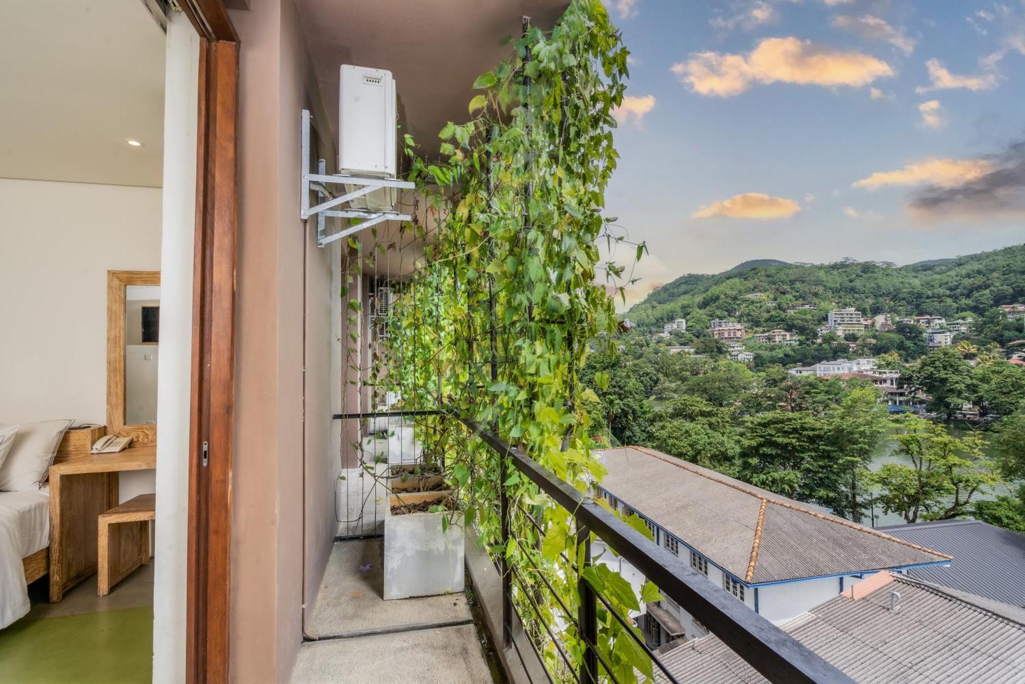 Lake Avenue Hotel Kandy Exterior photo